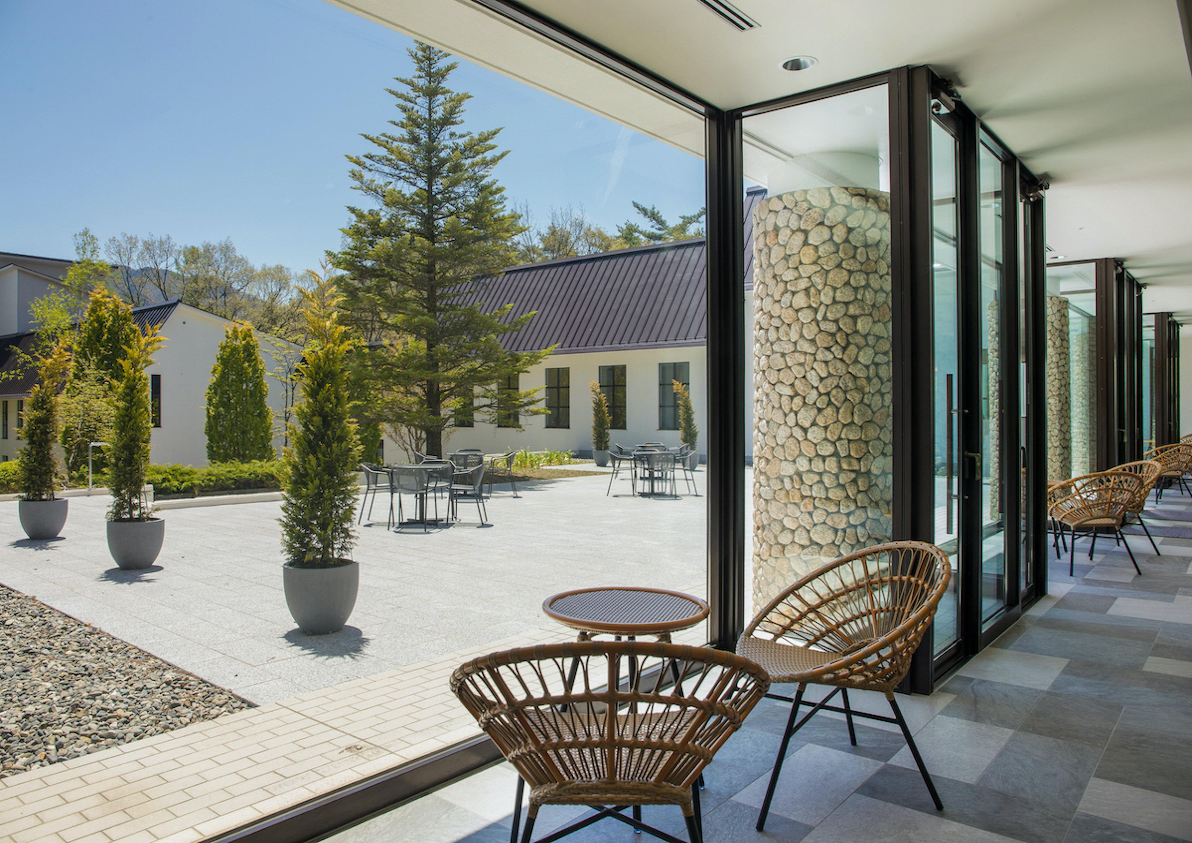 Holiday Inn Resort Shinano-Omachi Kuroyon By Ihg Екстер'єр фото